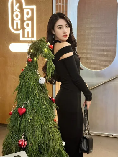 敏感肌肤能用鎏金逆时精华油吗？效果如何？