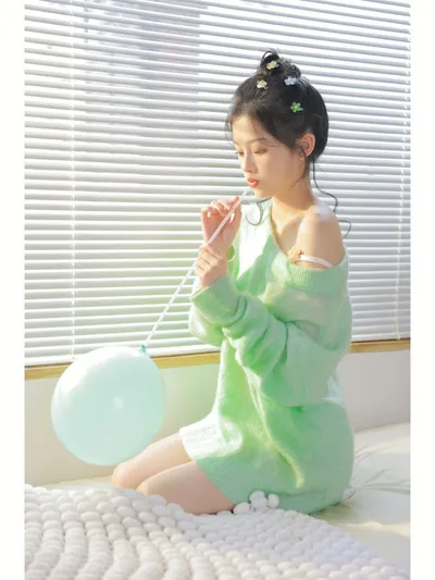 如何选择适合油性痘痘肌的护肤品来解决闭口问题？