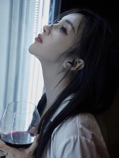 换季皮肤容易泛红，该选哪种抗敏精华来舒缓呢？