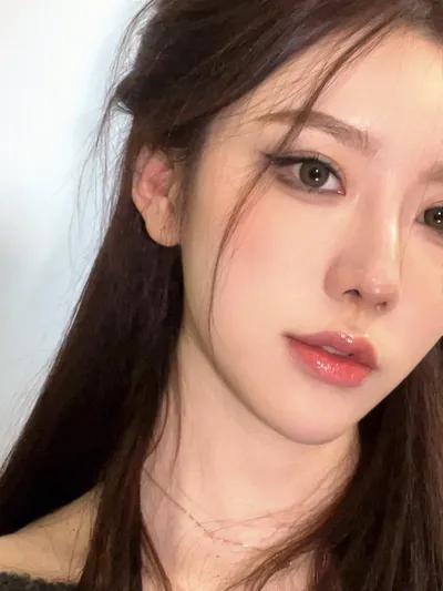 发热按摩油涂在皮肤上会有刺激感吗