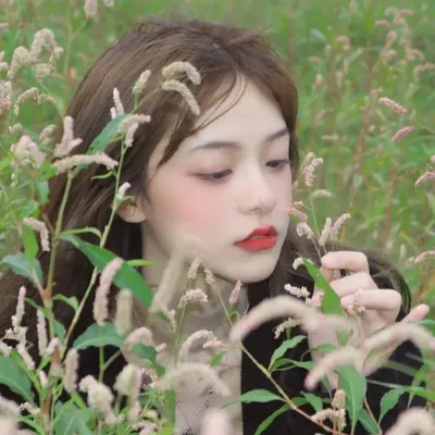 为什么化妆品涂抹后总感觉不透气呢? 为什么化妆品涂抹后总感觉不透气呢?