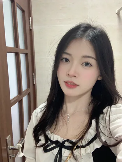 铝合金门窗上的泡沫胶怎么去掉？