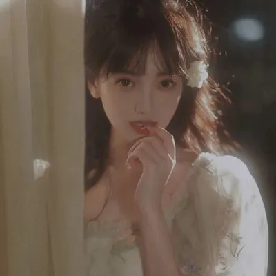 学生的肤质用什么洗面奶不容易出问题？