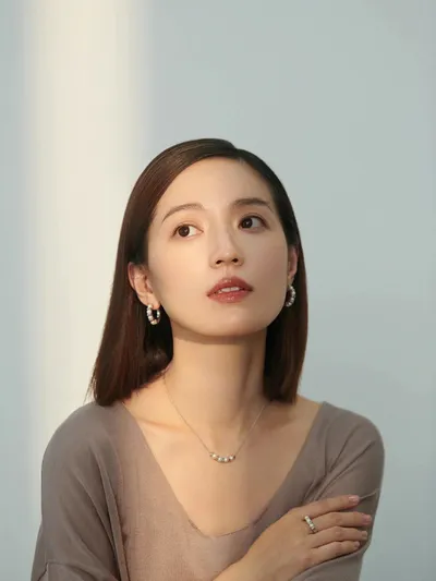 有点熬夜压力大,脸上长痘痘,用暗疮膏会好得快一些吗? 有点熬夜压力大,脸上长痘痘,用暗疮膏会好得快一些吗?