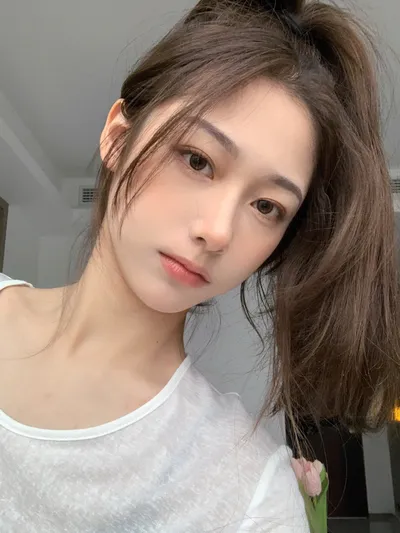 白天用美白精华液是不是效果会更好? 白天用美白精华液是不是效果会更好?