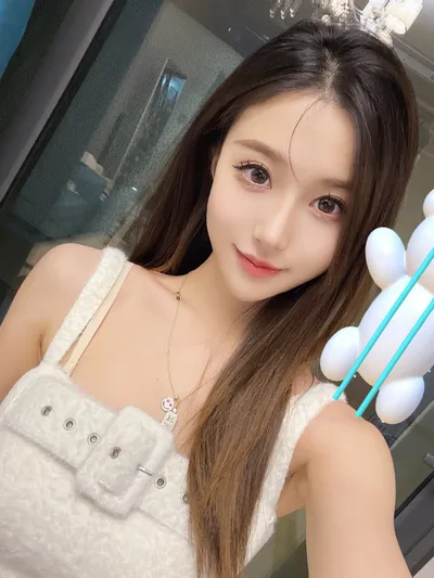 学生用抗老安瓶作为抗老精华合适吗？