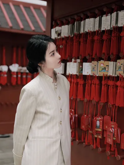 宿醉后黑眼圈咋整？