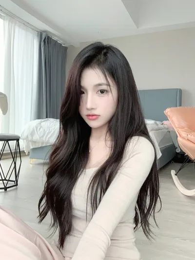 长期用美白精华会让皮肤变薄吗？