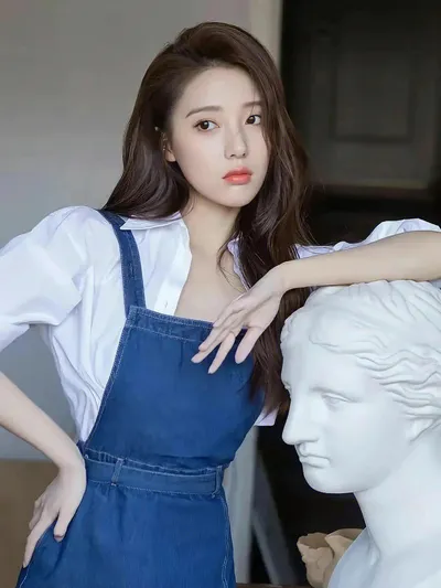 哪个眼霜平价又好用，能淡化细纹？