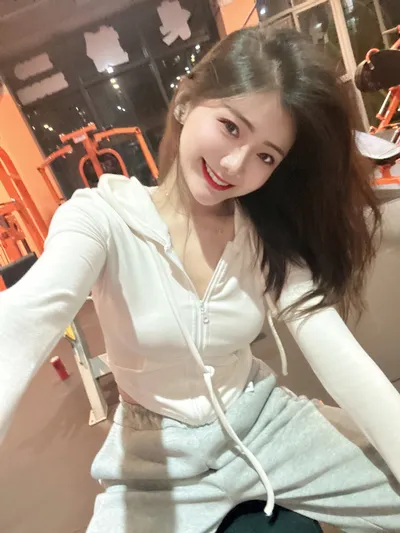 敏感肌适合用精华油这种美容油吗？