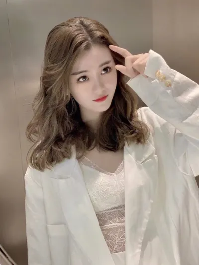 油性皮肤适合用抗糖美白精华吗