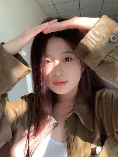 油性皮肤适合用精华啫喱类面部精华吗