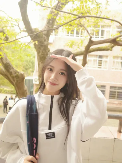 油皮肤能用有水感的美容油吗 油皮肤能用有水感的美容油吗