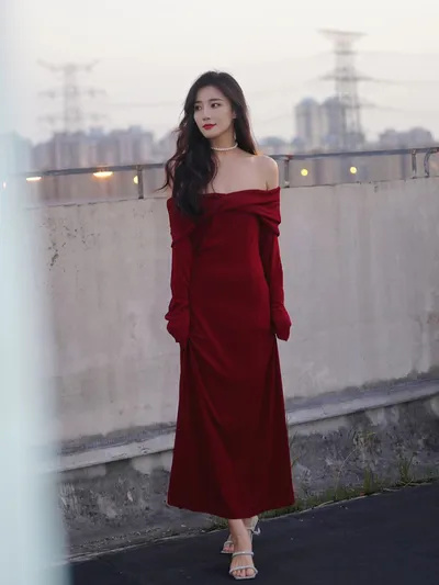 晒后修护用芦荟胶该采用什么方法？