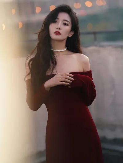 焕白精华的颜色会改变美白效果吗？