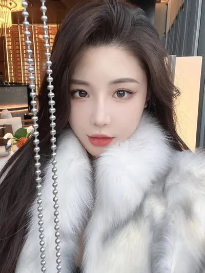 夏天用什么身体乳可以帮助提亮全身肤色呢? 夏天用什么身体乳可以帮助提亮全身肤色呢?