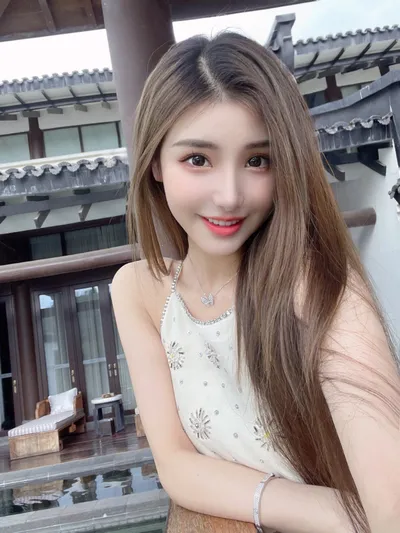 想知道夜间抗老精华到底有什么作用呢？