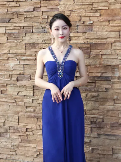 紧致精华油能帮助改善皮肤松弛问题吗？