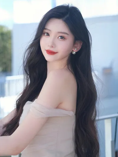 精华用在补水前后哪个更好？