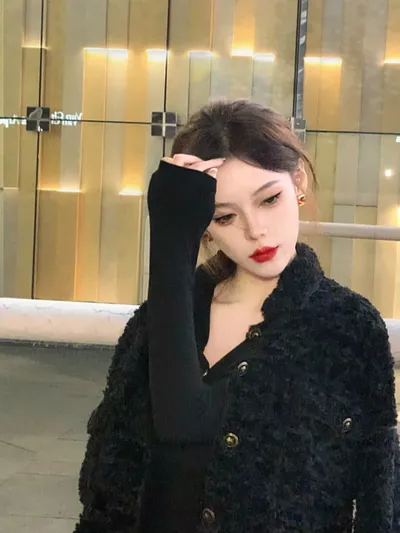 哪种面部精华改善肤质的效果更值得？