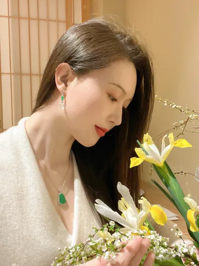 如何正确使用眼霜？