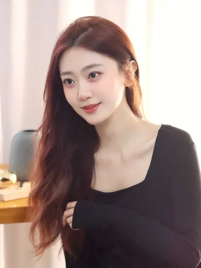 有温和滋润的显色唇膏吗？