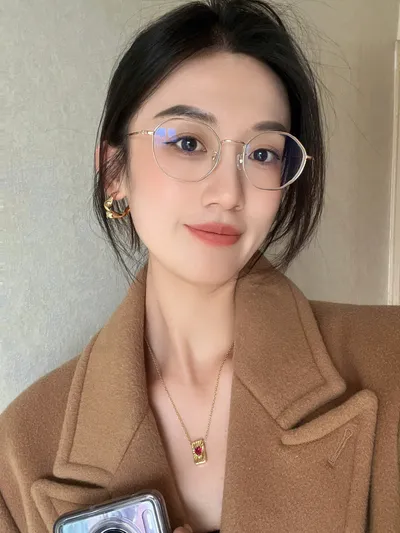 痘痘印和痘坑怎么弄掉? 痘痘印和痘坑怎么弄掉?