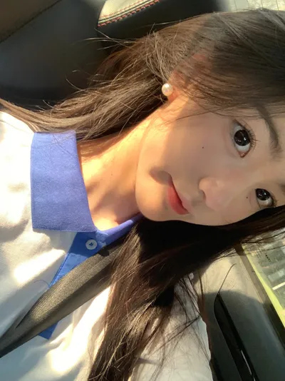 想提亮肤色用美白精华可以吗？