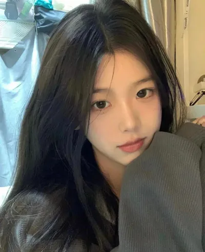 肌底精华在面部精华使用顺序里该排在前面还是后面？