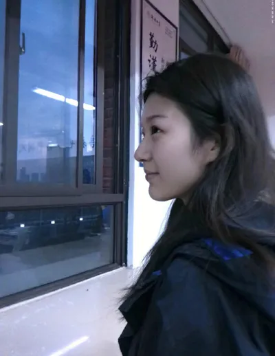 油性皮肤怎么选护肤品才能清爽不油腻？