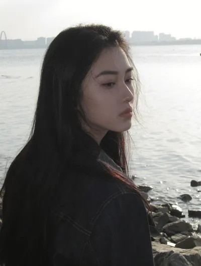 熟龄肌修护精华什么颜色？抗老精华有啥特别之处？