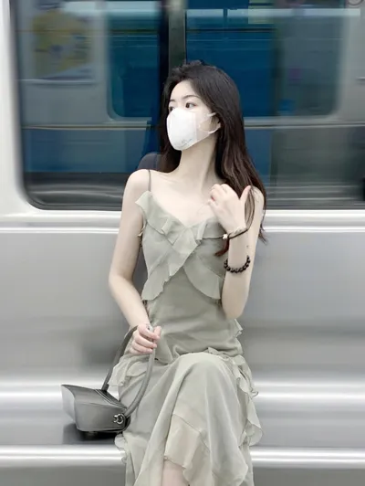混干皮敏感皮肤用什么面部精华合适？