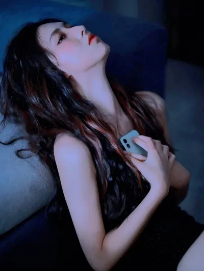 美白精华，真的能靠它抗糖？它们之间咋区别呢