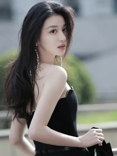 抗老精华怎么选？掌握这些方法轻松get抗衰老秘籍