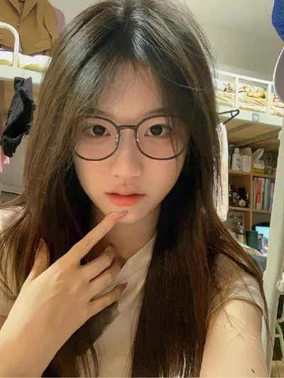 妮维雅洁面乳加水不起泡，还能洗净吗？