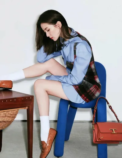 想选唇霜但总挑花眼,哪种唇膏才适合日常用? 想选唇霜但总挑花眼,哪种唇膏才适合日常用?