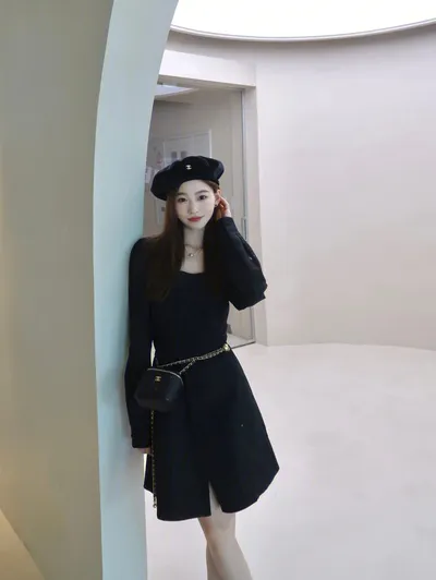 如何选择抗老紧致的精华，让肌肤焕发年轻光彩？