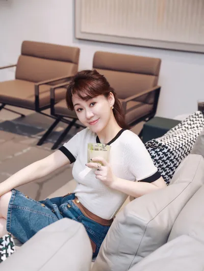 贴祛痘贴过敏了，用祛痘膏能缓解吗？