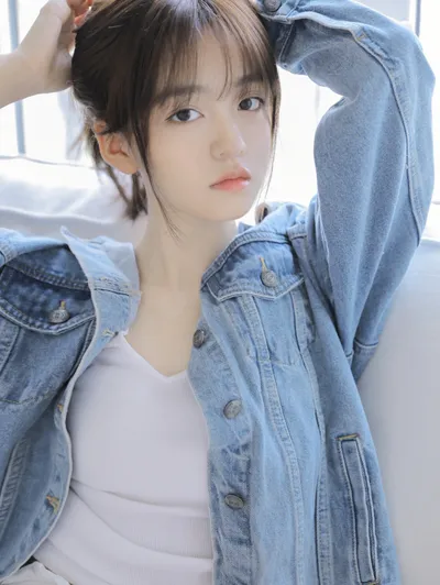 油皮皮肤适合用什么精华护肤呢? 油皮皮肤适合用什么精华护肤呢?